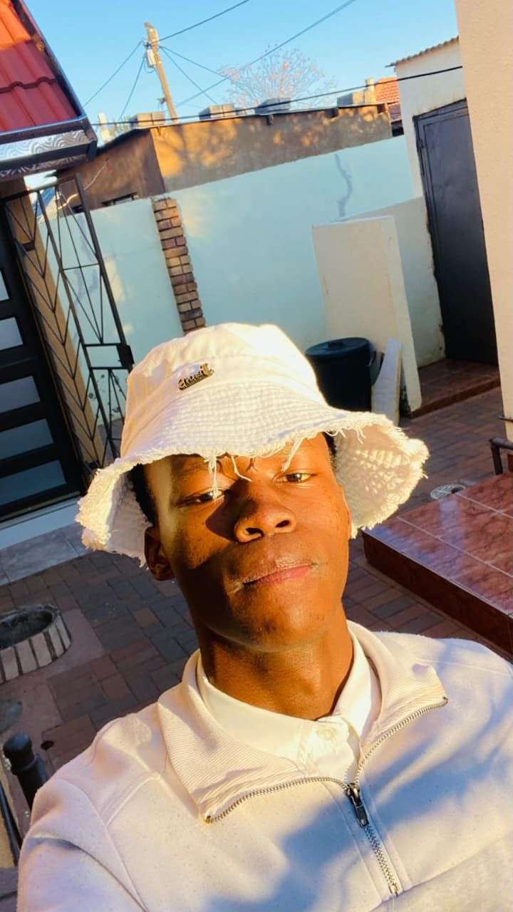 Hlonii Mofokeng Profile Picture